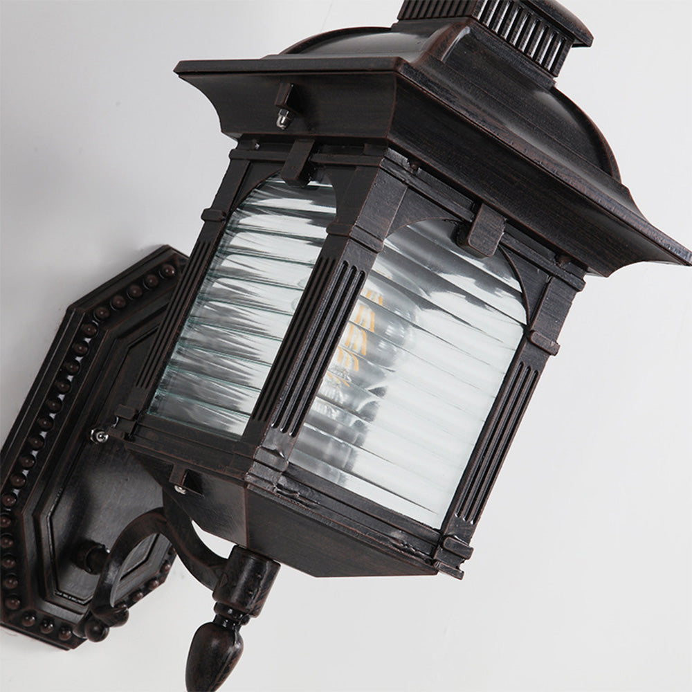 Vintage Style Outdoor Wall Light
