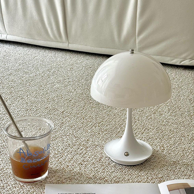 Dimmable Retro Mushroom LED Table Lamp