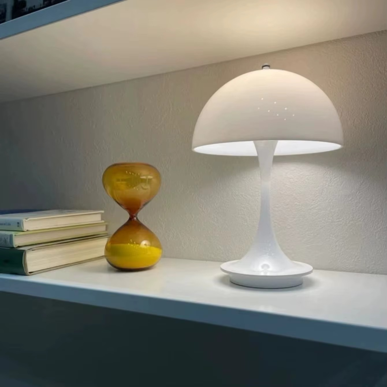 Dimmable Retro Mushroom LED Table Lamp