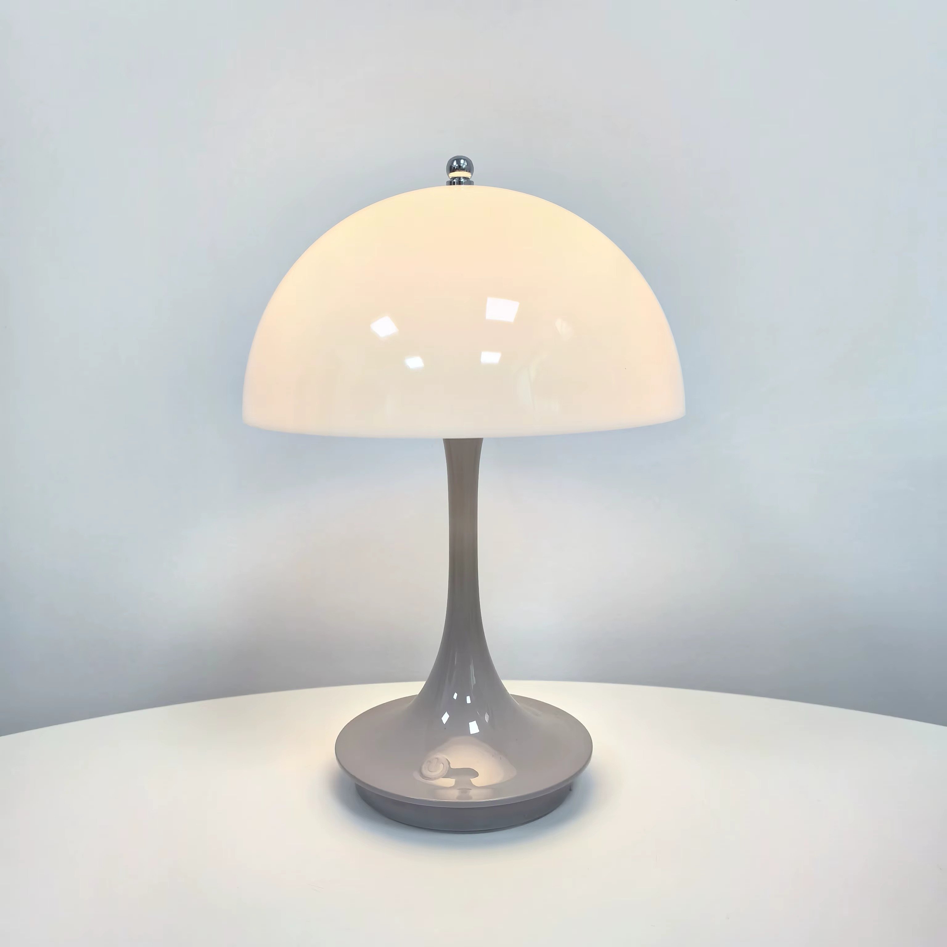 Dimmable Retro Mushroom LED Table Lamp