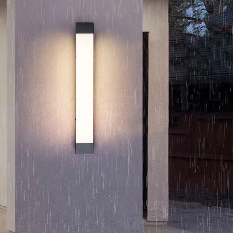 Modern Exterior Linear LED Wall Light