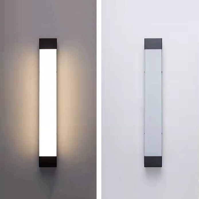 Modern Exterior Linear LED Wall Light
