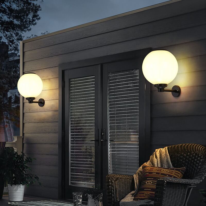 Solar LED Outdoor Globe Wall Light