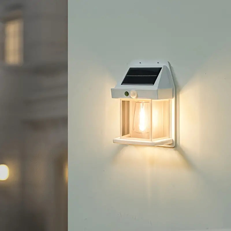 Solar Outdoor Wall Light with Motion Sensor – 12 Hours of Illumination 2