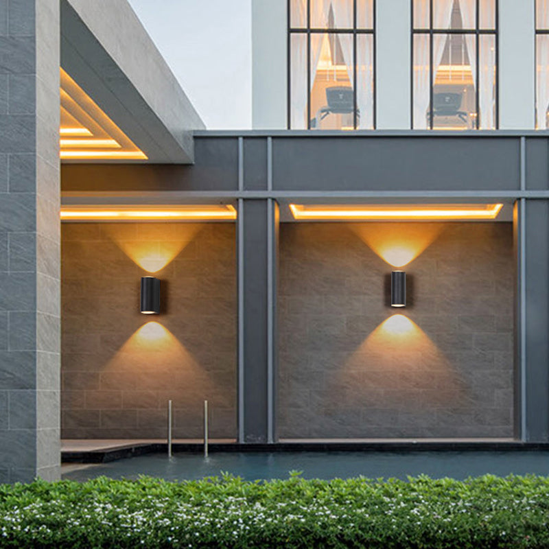 Tavon Minimalist Metal Square Outdoor Wall Lamp, Black