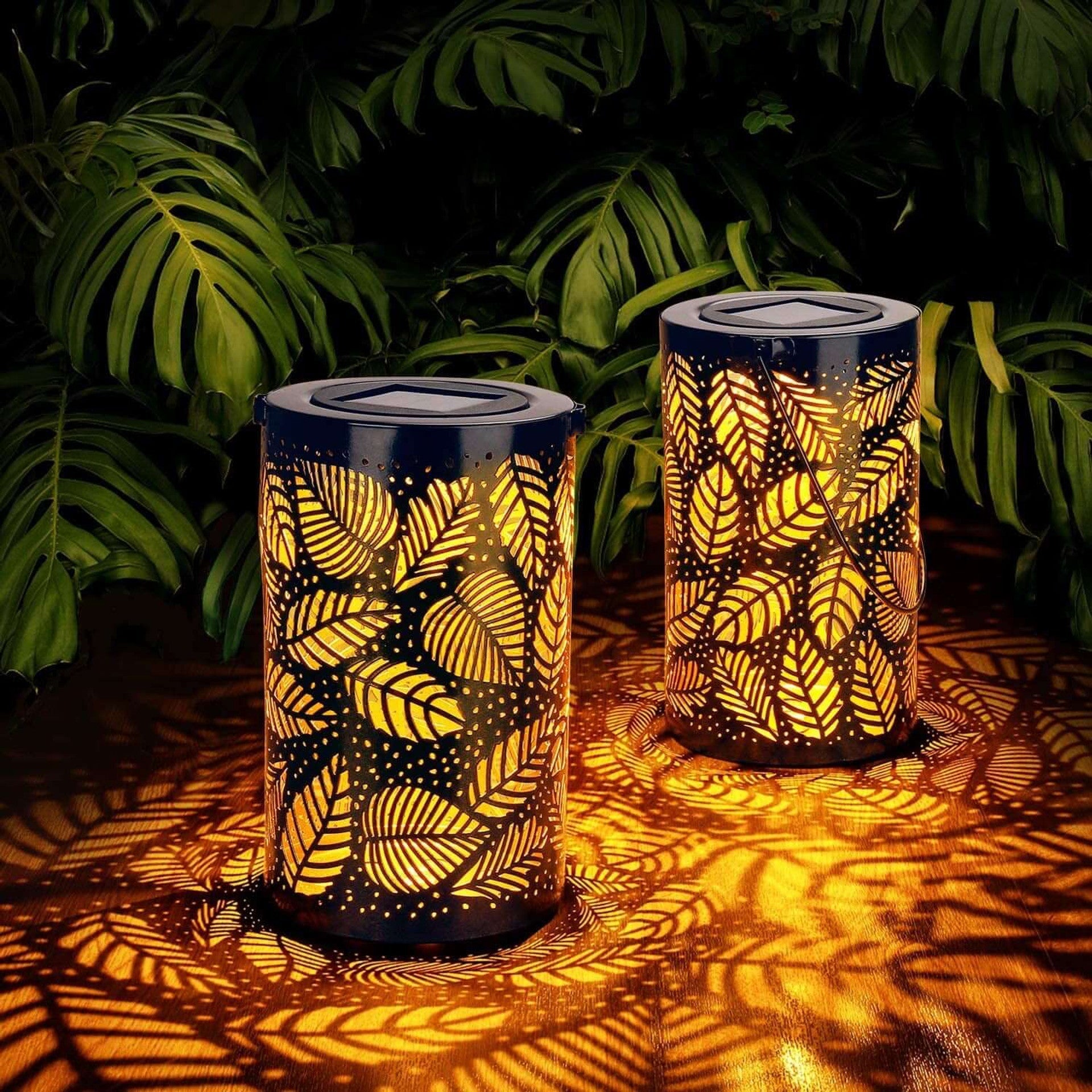 Solar Leaf Pattern Garden Lantern